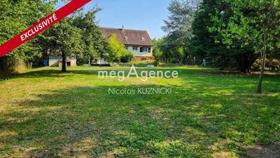 /international/fr/guecelard-pays-de-la-loire-310101419788/