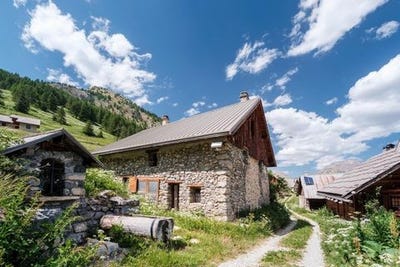 /international/fr/la-salle-les-alpes-provence-alpes-cote-d-azur-310100580750/?lang=fr