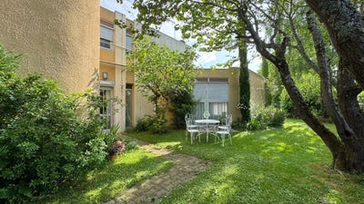 /international/fr/saint-etienne-de-saint-geoirs-rhone-310105009467/