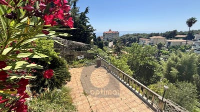 /international/fr/menton-provence-alpes-cote-d-azur-310108454924/