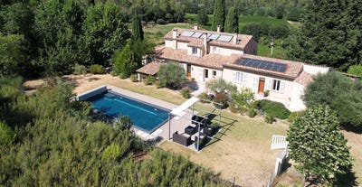 /international/fr/cotignac-hh-15734308-cotignac-provence-alpes-cote-d-azur-310100959831/