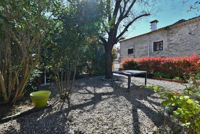 /international/fr/uzes-aquitaine-310106973458/