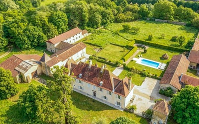 /international/fr/bourg-en-bresse-rhone-310108105089/