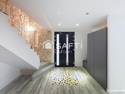/international/fr/auberives-sur-vareze-rhone-310106358948/