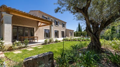 /international/fr/maussane-les-alpilles-hh-15786686-maussane-les-alpilles-provence-alpes-cote-d-azur-310100958709/?lang=pt