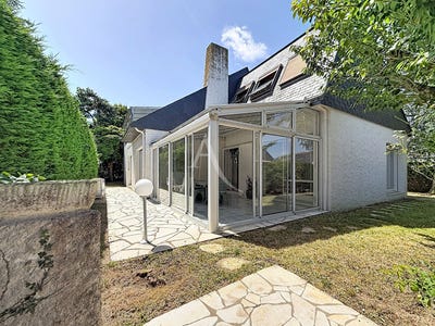 /international/fr/angers-pays-de-la-loire-310108895243/