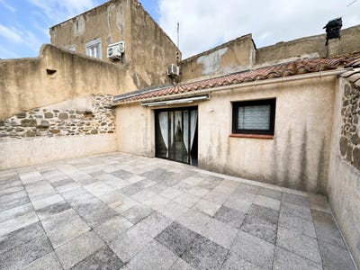 /international/fr/azille-languedoc-roussillon-310107597683/