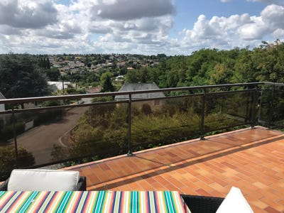/international/fr/thouars-charente-310102275216/
