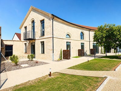 /international/fr/beaune-burgundy-310107649207/
