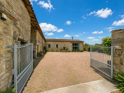 /international/fr/paizay-naudouin-embourie-charente-310108554530/