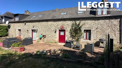 /international/fr/josselin-brittany-310100487155/