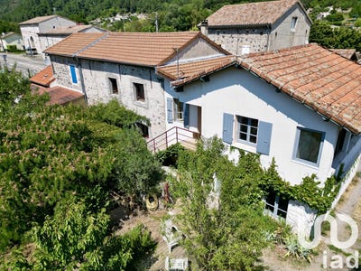 /international/fr/lalevade-d-ardeche-rhone-310101469485/