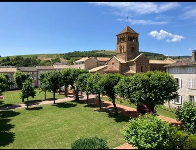 /international/fr/salles-arbuissonnas-en-beaujolais-rhone-120089203014/