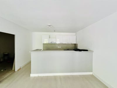 /international/fr/lamalou-les-bains-languedoc-roussillon-310098740347/