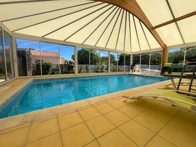 /international/fr/jard-sur-mer-pays-de-la-loire-310108314276/