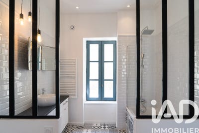/international/fr/rochefort-du-gard-languedoc-roussillon-310105718866/