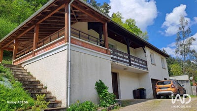/international/fr/chateauneuf-les-bains-auvergne-310108922981/