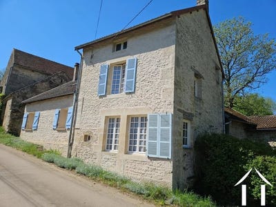 /international/fr/source-seine-burgundy-310119387397/