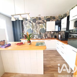 /international/fr/surgeres-charente-310108671139/