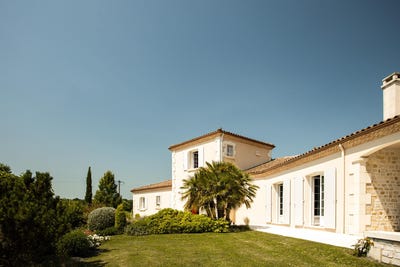 /international/fr/barbezieux-saint-hilaire-charente-310101187387/?lang=en