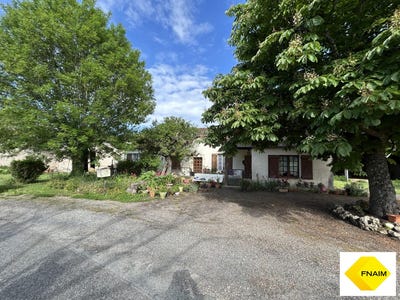/international/fr/laroque-timbaut-aquitaine-310099630395/