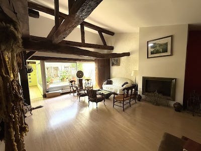 /international/fr/la-rochelle-franche-comte-310108043033/