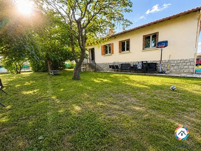 /international/fr/villeneuve-du-pareage-midi-pyrenees-310108436326/