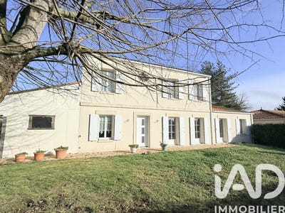 /international/fr/saint-genis-de-saintonge-charente-310105015254/