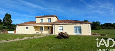 /international/fr/lanouaille-aquitaine-310108861731/