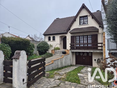 /international/fr/stains-ile-de-france-310105651586/