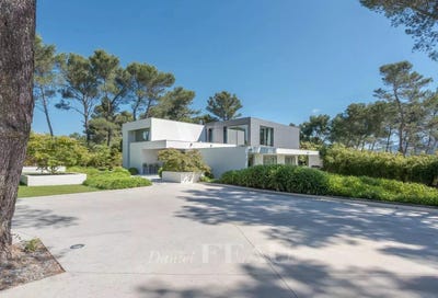 /international/fr/aix-en-provence-provence-alpes-cote-d-azur-310098612022/