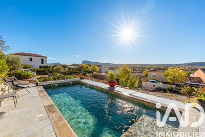 /international/fr/saint-martin-de-londres-languedoc-roussillon-310108270519/