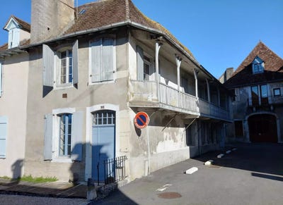 /international/fr/salies-de-bearn-aquitaine-120086535209/