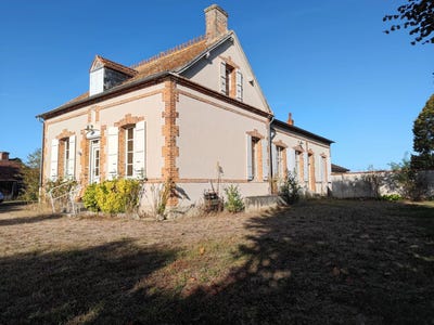 /international/fr/gannay-sur-loire-auvergne-310106998458/