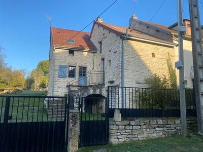 /international/fr/venarey-les-laumes-burgundy-310100762965/