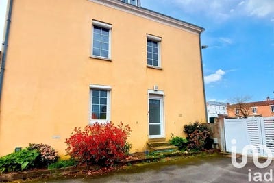 /international/fr/saint-julien-de-concelles-pays-de-la-loire-310099656126/