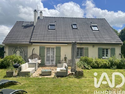 /international/fr/chaumont-en-vexin-picardie-310108619759/