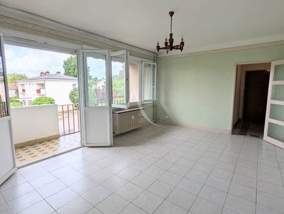 /international/fr/bourg-en-bresse-rhone-310107967301/