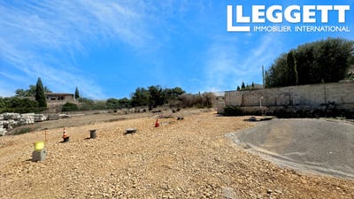 /international/fr/saint-remy-de-provence-provence-alpes-cote-d-azur-310103461281/