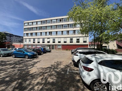 /international/fr/val-de-reuil-upper-normandy-310096037735/