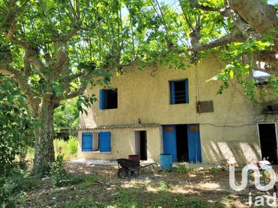 /international/fr/noves-provence-alpes-cote-d-azur-310100543662/