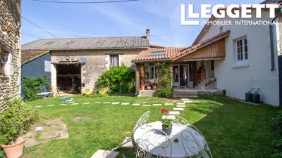 /international/fr/antogny-le-tillac-centre-val-de-loire-310107967450/