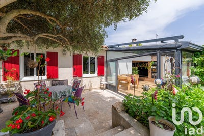 /international/fr/pertuis-provence-alpes-cote-d-azur-310100290776/