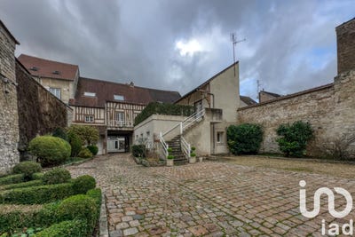 /international/fr/compiegne-picardie-310096196605/