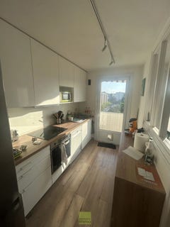 /international/fr/bron-rhone-310098891082/