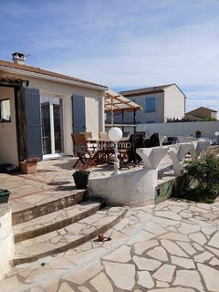 /international/fr/rue-mandosse-le-somail-languedoc-roussillon-310099915578/?lang=zh-cn