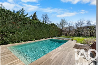 /international/fr/cailloux-sur-fontaines-rhone-310106626579/