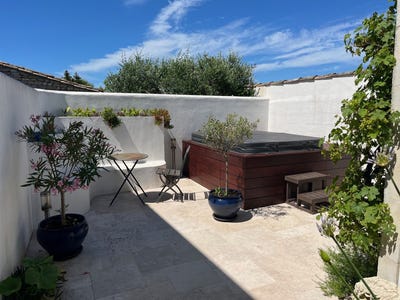 /international/fr/saint-clement-des-baleines-charente-310108089026/