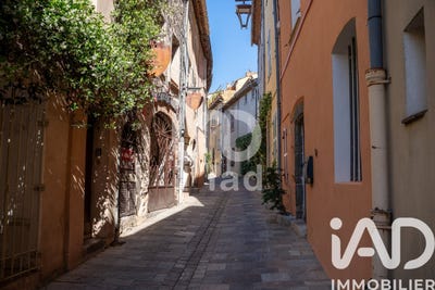 /international/fr/grimaud-provence-alpes-cote-d-azur-310108407133/