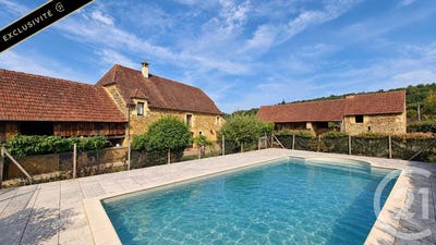 /international/fr/prats-de-carlux-aquitaine-310110415330/